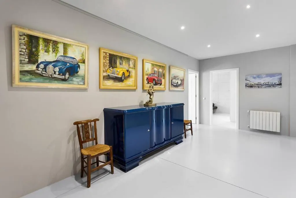 Daire Luxury Villa With Spectaculair Views By Varenso Holidays Marbella