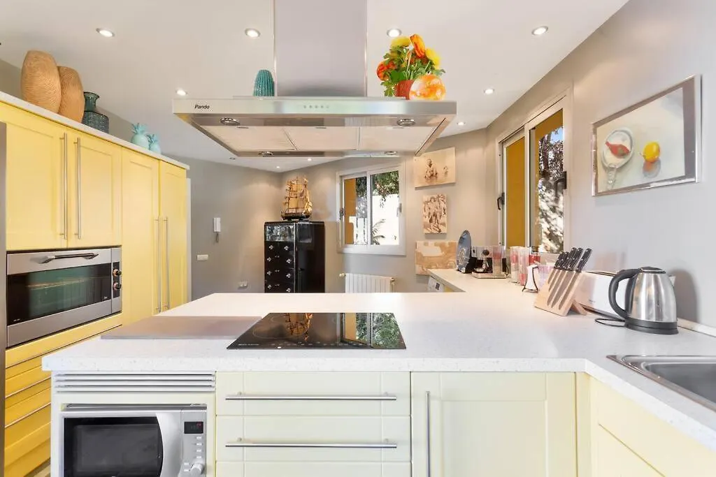 Luxury Villa With Spectaculair Views By Varenso Holidays Marbella