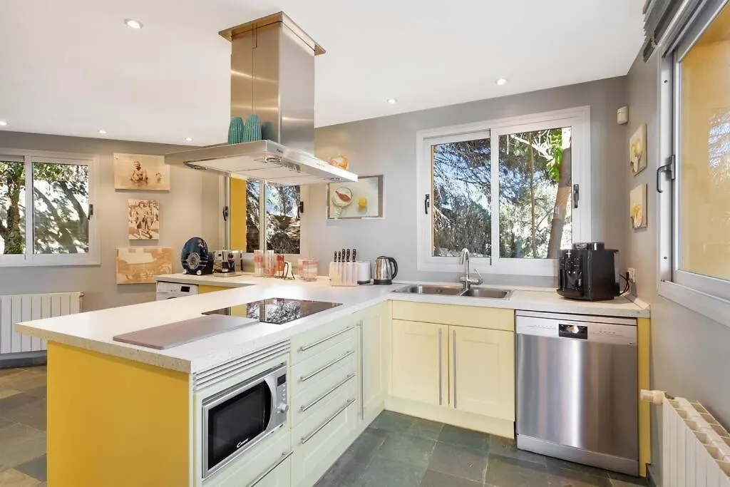 Luxury Villa With Spectaculair Views By Varenso Holidays Marbella